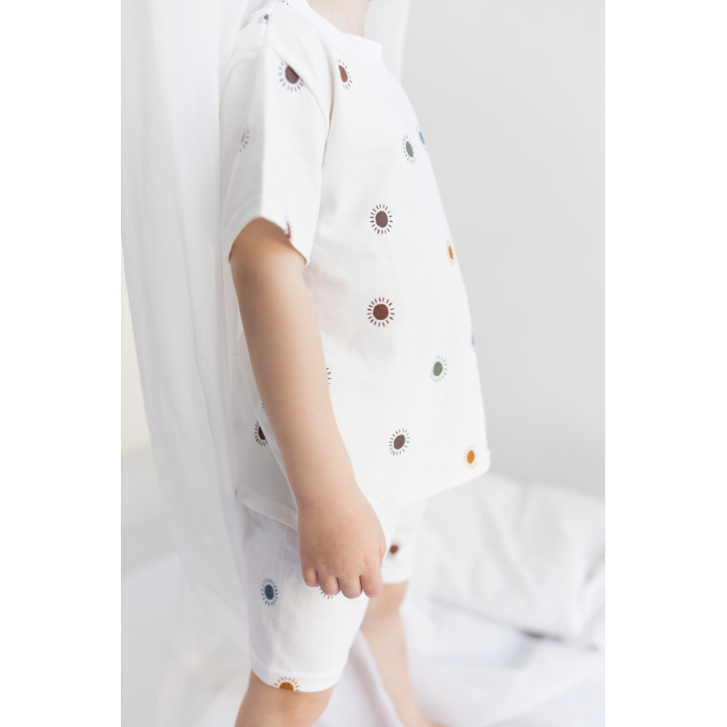 Detské  pyžamko dvojdielne.  Šité z jemnučkého úpletu. Certifikát Oeko-Tex Standard 100, preto je <strong>materiál vhodný aj pre detičky do 3 rokov</strong> <strong>Zloženie:</strong> 95% bavlna, 5% elastan &nbsp;